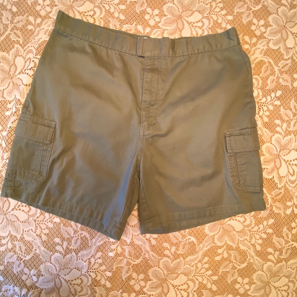 Stitch Basics Cargo Khaki Shorts